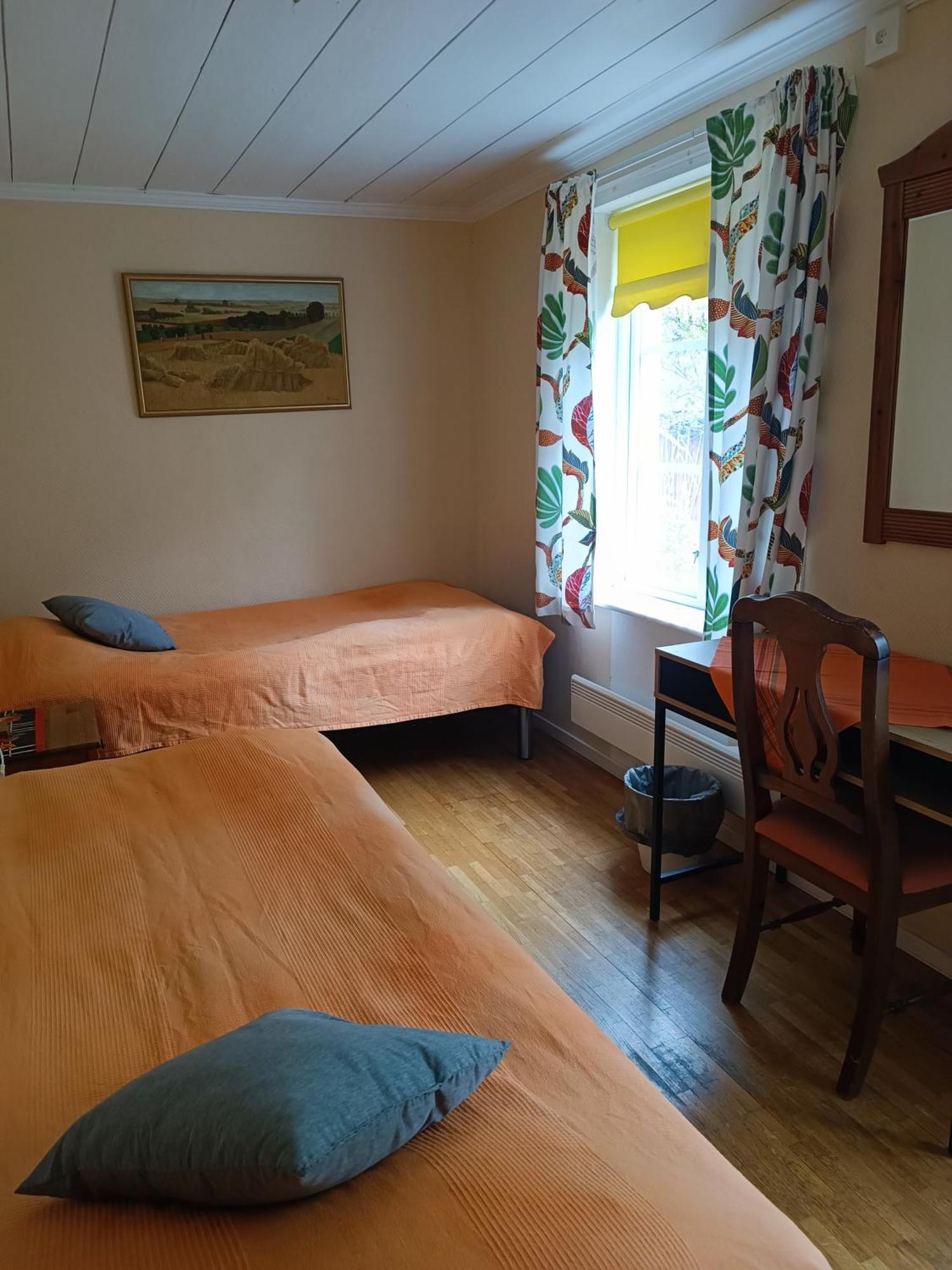 Enecopia Bed & Breakfast Enköping エクステリア 写真