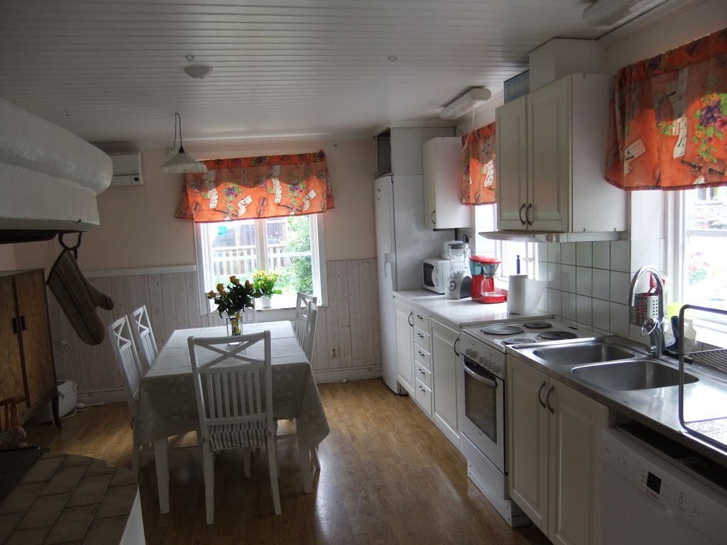 Enecopia Bed & Breakfast Enköping エクステリア 写真