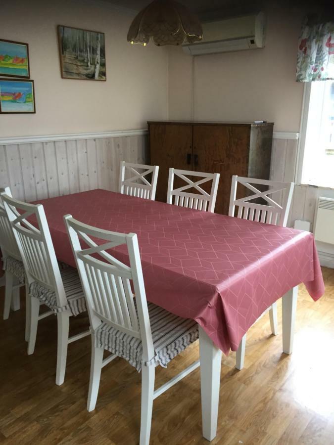 Enecopia Bed & Breakfast Enköping エクステリア 写真